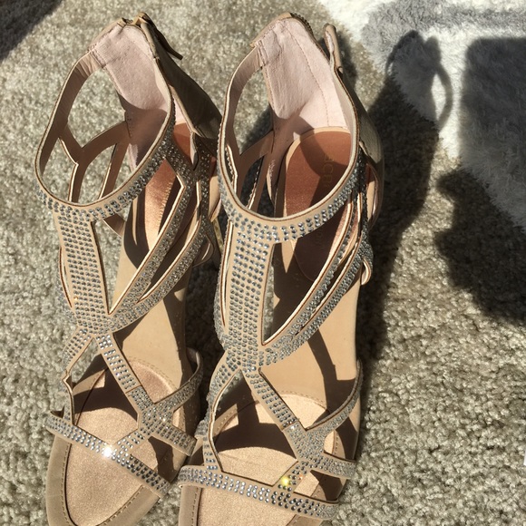 BCBG Diamonte Sandals - Unworn - Picture 9 of 14